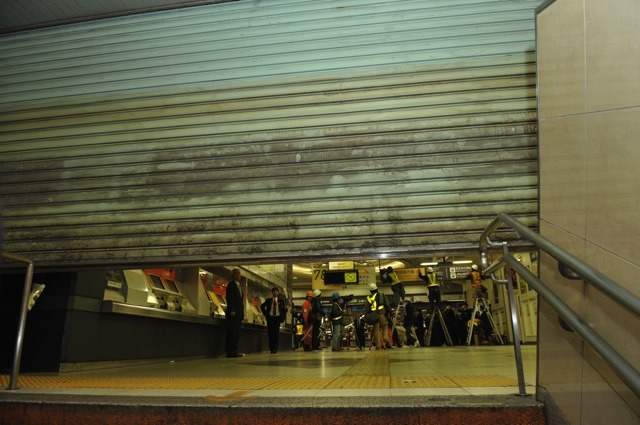 東横線渋谷地上駅、シャッター閉鎖