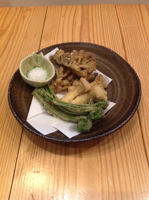 中目黒「はな豆」、「菌活山菜ときのこの天ぷら」980円