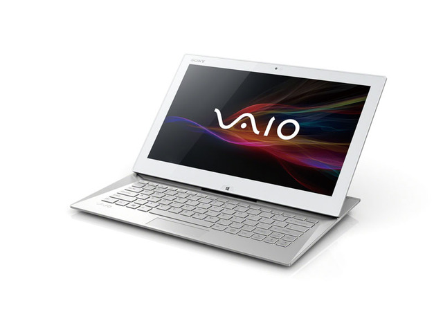 スライダー機構を改善したハイブリッドUltrabook「VAIO Duo 13」