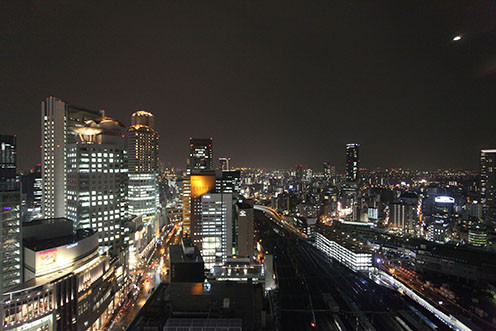 会場であるホテルグランヴィア大阪からの夜景