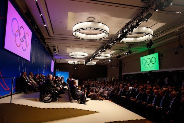 発表直前のIOC総会　(C) Getty Images