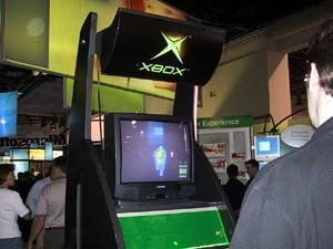 [COMDEX Fall 2002速報（現地21日）]変わりダネ（4）〜XboxLiveの展示／セグウェイ試乗会／癒しグッズ