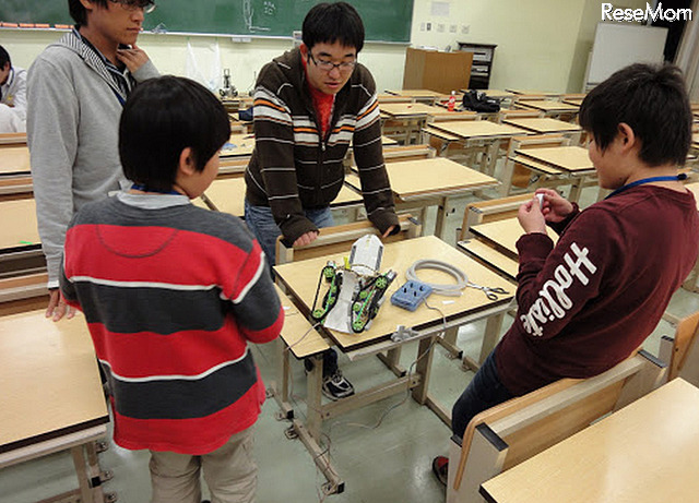 小学生ロボットアイデアコンテスト（昨年の模様）