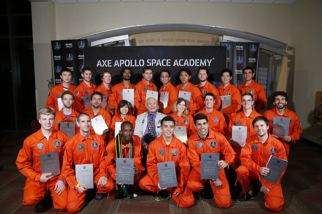 世界各国から選出された宇宙飛行士25名