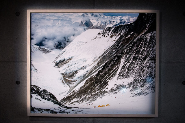 White Mountaineering Flag Shopで開催中の石川直樹写真展「Lhotse」