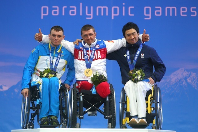 ソチ冬季パラリンピック、バイアスロン男子7.5km座位表彰式　(c) Getty Images