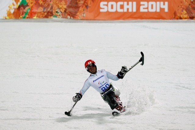 ソチ冬季パラリンピック、アルペンスキー男子回転座位、鈴木猛史選手　(c) Getty Images