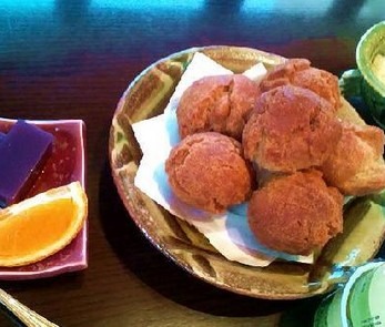 「沖縄のホテル日航アリビラ　ヨミタンリゾート沖縄」では琉球料理も楽しめる