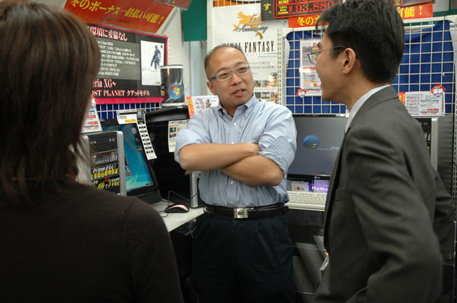 「じゃあ、2回戦やろーか」（小山店長）「カーン」（加奈子）