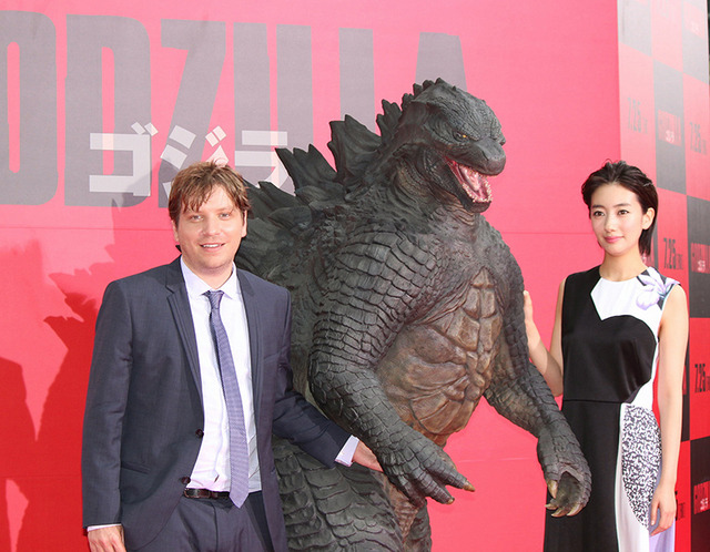 ギャレス・エドワーズ監督＆波瑠／『GODZILLA　ゴジラ』ジャパンプレミアレッドカーペット