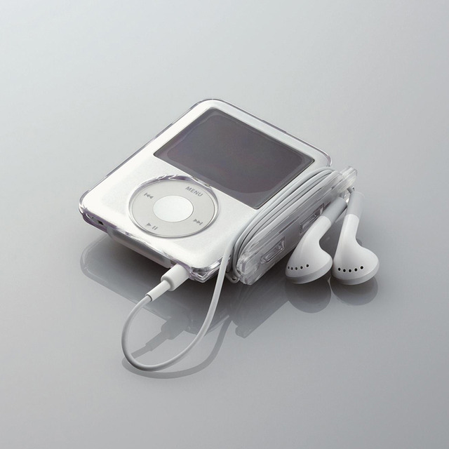 AVD-PCRA3NCRの装着例（iPod nanoは別売り）