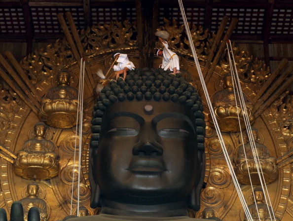 東大寺で「お身拭い」　(C) Getty Images