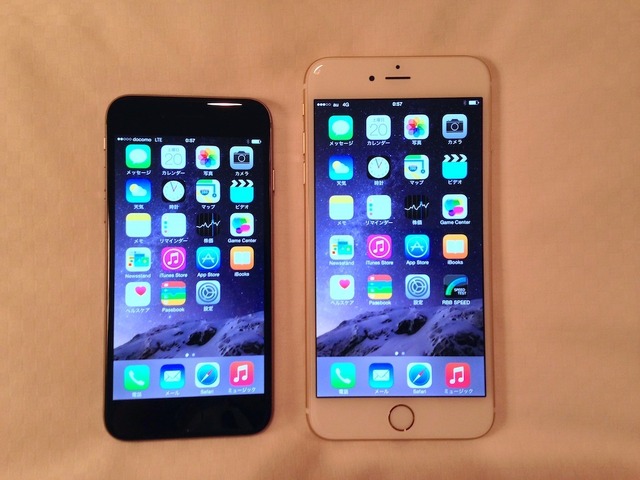 左からiPhone 6、iPhone 6 Plus