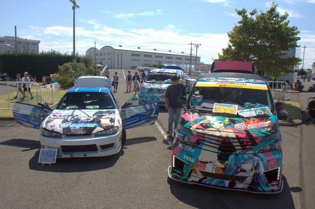 かぶら自動車教習所痛車展示会