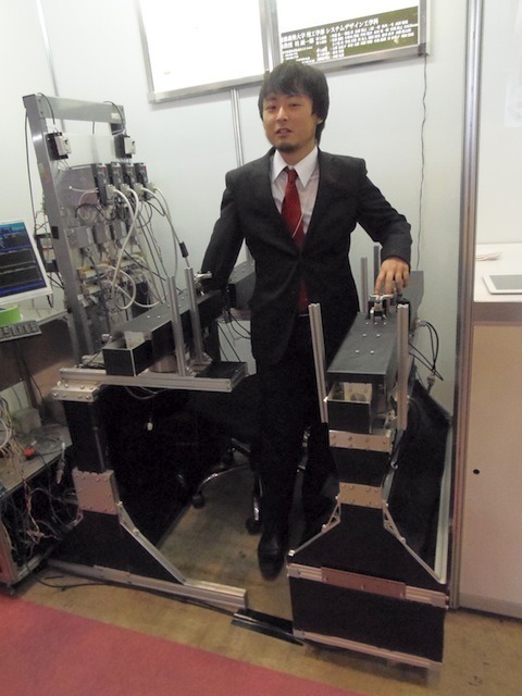 医療・介護分野に利用できる6自由度のセルフマッサージロボット