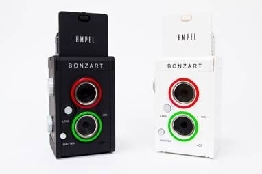 二眼レフ風デジタルトイカメラ「BONZART AMPEL」が12月24日に販売再開。