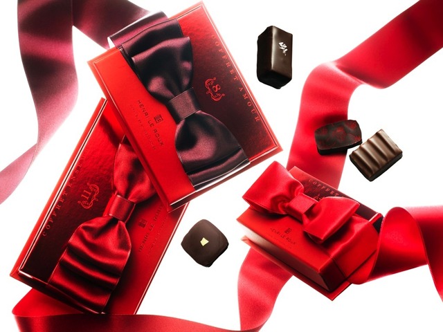 【バレンタイン】仏洋菓子店 アンリ・ルルー、真っ赤なリボンをあしらって