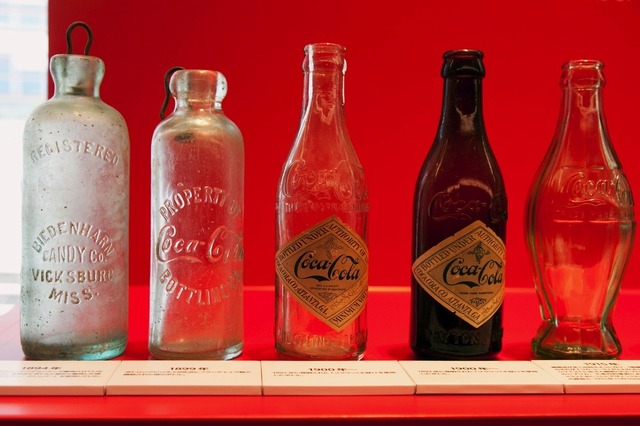 コカ・コーラボトルの歴史、初期