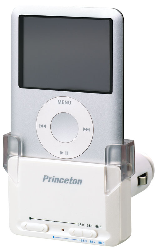 第3世代iPod nano（別売）を直挿し可能