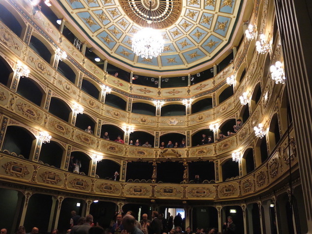 1732年に建てられ、ヨーロッパの劇場で最古とされる「Manoel Theatre」