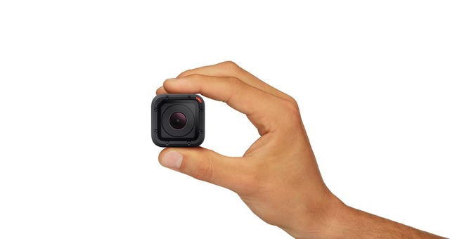 キューブ型を採用し、大幅に小型化を実現したアクションカメラ「GoPro HERO4 Session」