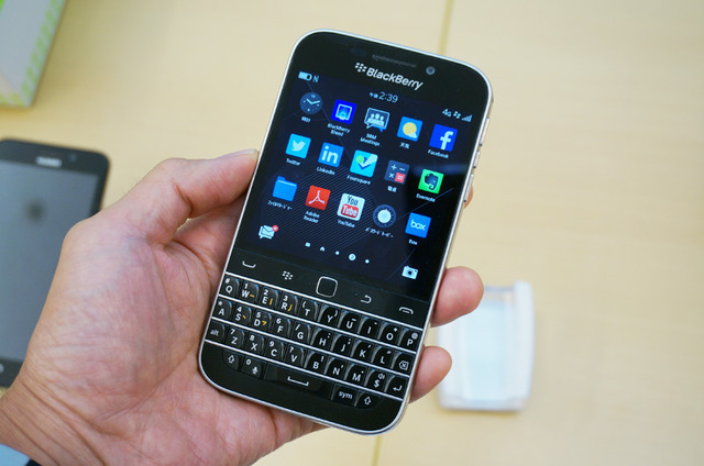 BLACKBERRY CLASSIC 16GBの取り扱いもスタート