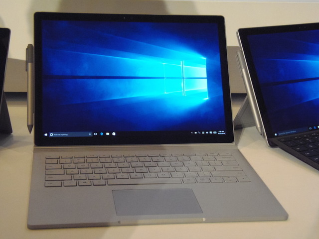 Surface Bookの正面