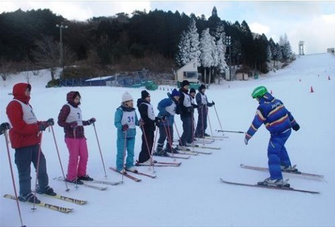 外国人客向けのスキースクール