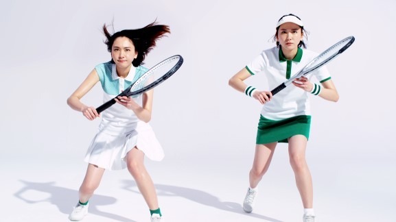 新垣結衣がテニスやフットサルに挑戦…十六茶WテレビCM