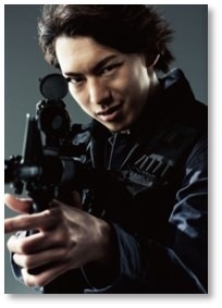 (C)秋本治・アトリエびーだま／集英社 (C)舞台版「こちら葛飾区亀有公園前派出所」製作委員会2016