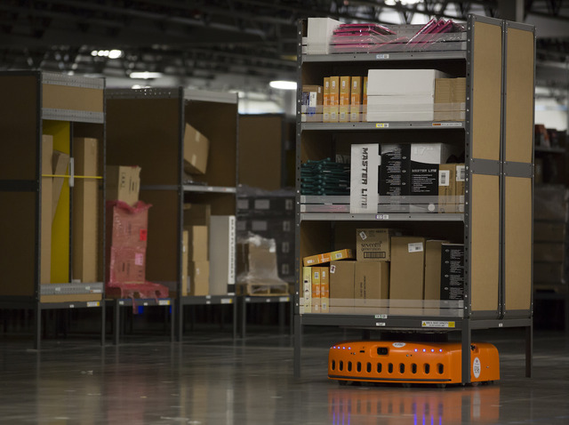 実際にAmazonの倉庫で導入されているロボット（C）Getty Images