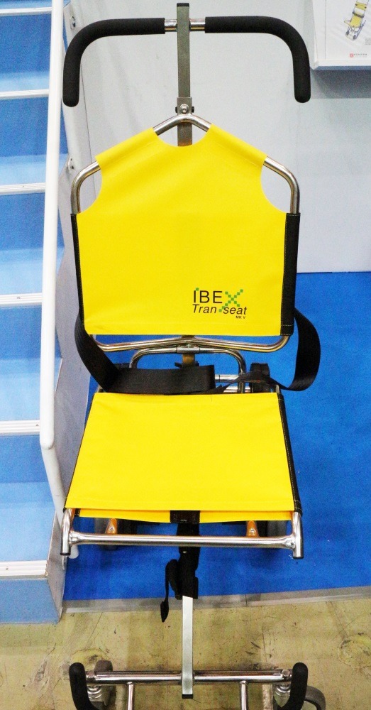 階段を楽に登ることができる階段避難車『iBEX Transeat』も取り扱いを開始（撮影：防犯システムNAVI）