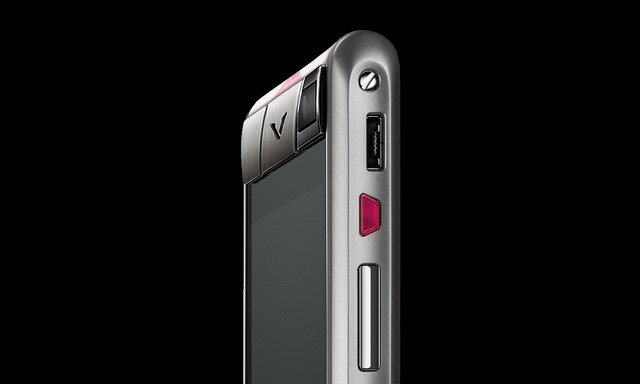 廉価版なのに約44万円！ 英高級スマホブランド「VERTU」が新モデル