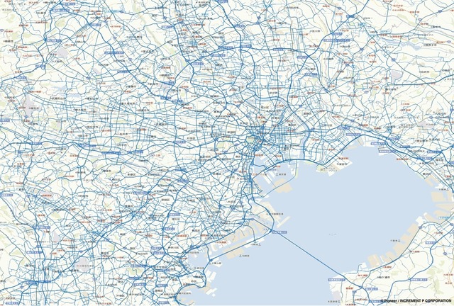 「通行実績データ」東京近辺サンプル画像。災害時に刻々と状況が変化する道路状況において、通行可能なルートの迅速な把握が可能となる（画像はプレスリリースより）