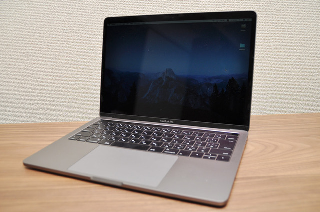 13インチのMacBook Pro、Touch Barを搭載する上位機種