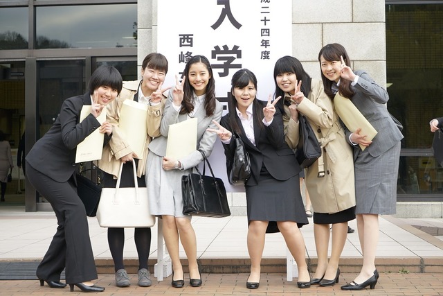 新木優子の“うるキュン”場面写真公開に……映画『僕らのごはんは明日で待ってる』