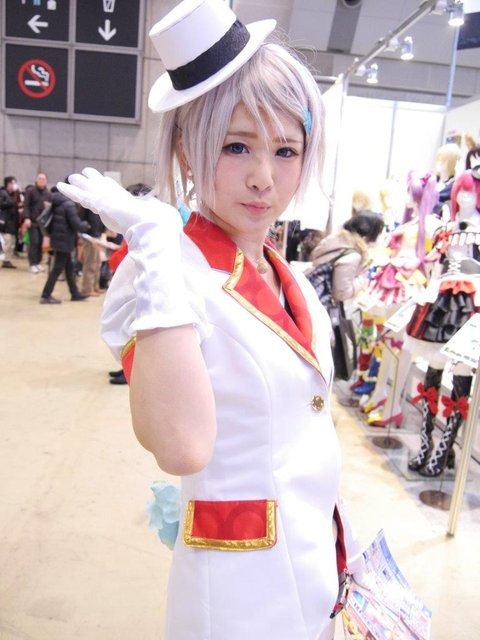 【コミケ91】企業ブースを彩った美女たちを写真100枚でお届け！