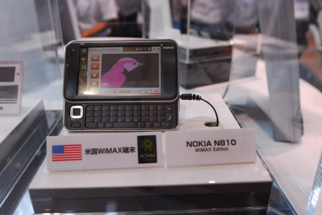 ノキアの「N810」。無線LANモジュール内蔵のモデルはすでに販売されているが、WiMAX内蔵は米国にて9月に発売する予定