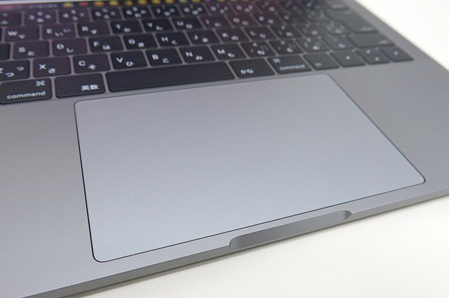 Appleは新型MacBook Proのバッテリー問題の原因を究明……米Consumer Reports