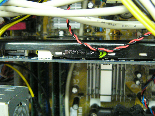 ビデオカードは「GeForce 9」シリーズを装備