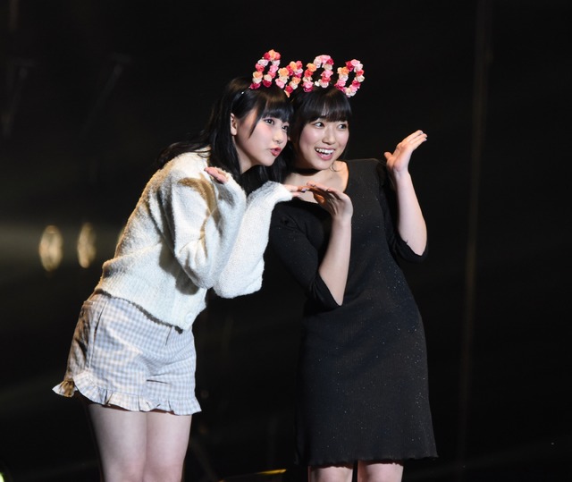 HKT48の“なこみく”こと矢吹奈子（AKB48 兼任）と田中美久