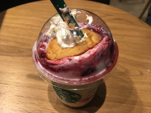 スタバの「アメリカン チェリー パイ フラペチーノ」を注文してみた！