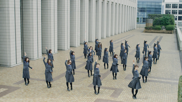 女性社員24人によるアイドルユニット「東池袋52」MV公開！これがクレディセゾンの本気……！