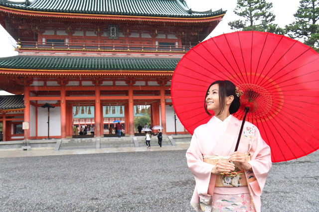 倉木麻衣が「京都観光おもてなし大使」に就任！艶やかな訪問着姿を披露
