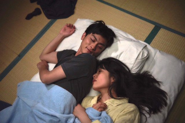 初音映莉子と高良健吾のラブシーンが公開！映画『月と雷』