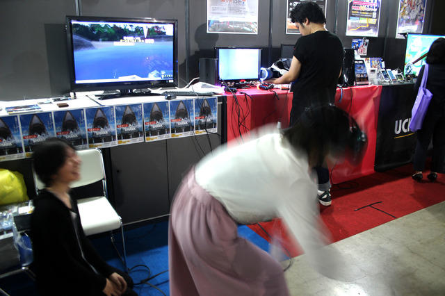 【デジモノ企業突撃レポ】大好きなゲームにハマる！東京ゲームショウで体験したイケメンキャラゲームと最新VR