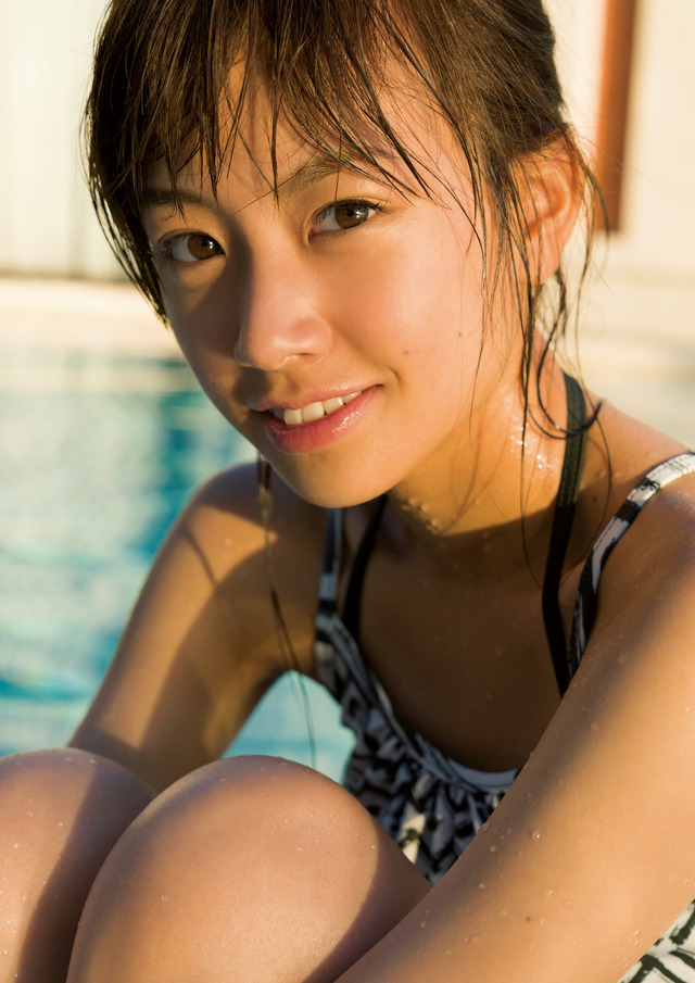 スポーツキャスター・中川絵美里の写真集が発売！ベトナムでオールロケを敢行