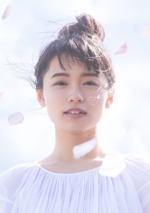 足立佳奈、NHKのキャンペーンオリジナルソングを歌う