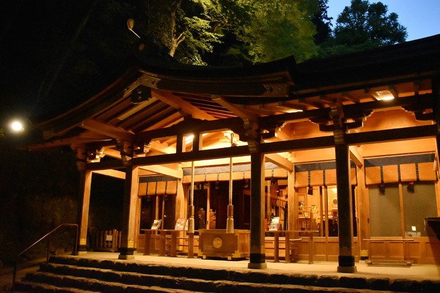 貴船神社