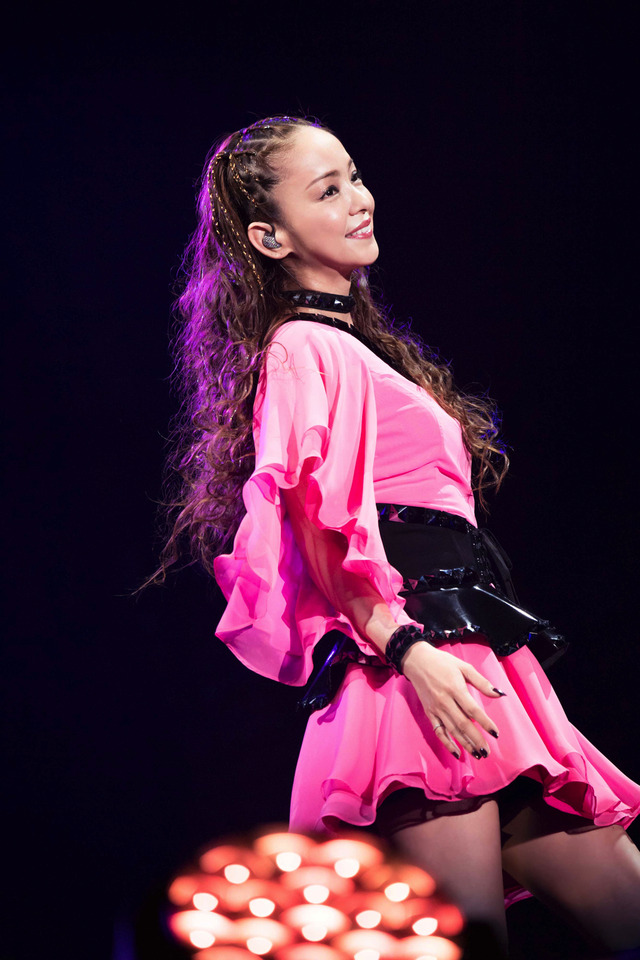 涙ぐむファンの姿も......安室奈美恵、台湾でアジアツアーファイナル公演